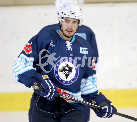 Eishockey. Rudi Hiti Turnier. VSV gegen Stavanger Oilers (Norwegen).  Justin Taylor (VSV). Bled, 17.8.2012
Foto: Kuess
---
pressefotos, pressefotografie, kuess, qs, qspictures, sport, bild, bilder, bilddatenbank