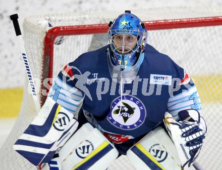 Eishockey. Rudi Hiti Turnier. VSV gegen Stavanger Oilers (Norwegen). Thomas Hoeneckl (VSV). Bled, 17.8.2012
Foto: Kuess
---
pressefotos, pressefotografie, kuess, qs, qspictures, sport, bild, bilder, bilddatenbank