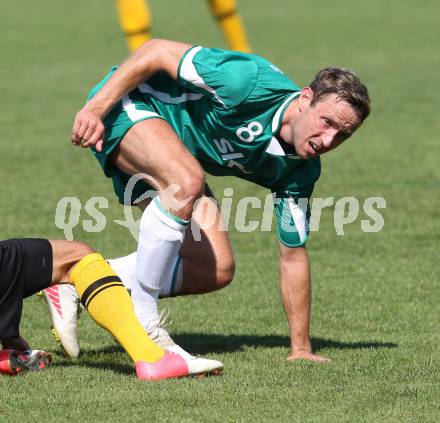 Fussball Kaerntner Liga. Welzenegg gegen Steinfeld. Christofer Huber (Steinfeld). Welzenegg, am 19.8.2012.
Foto: Kuess
---
pressefotos, pressefotografie, kuess, qs, qspictures, sport, bild, bilder, bilddatenbank