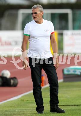 Fussball. Regionalliga. VSV gegen St. Florian. Trainer Guenther Kronsteiner (VSV). Villach, 17.8.2012.
Foto: Kuess
---
pressefotos, pressefotografie, kuess, qs, qspictures, sport, bild, bilder, bilddatenbank