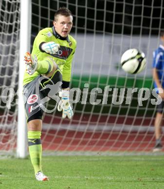 Fussball. Regionalliga. VSV gegen St. Florian. Patrick Boeck (VSV). Villach, 17.8.2012.
Foto: Kuess
---
pressefotos, pressefotografie, kuess, qs, qspictures, sport, bild, bilder, bilddatenbank