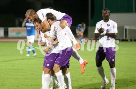 Fussball Regionalliga. VSV gegen SK Austria Klagenfurt. Torjubel Austria. Villach, 24.8.2012.
Foto: Kuess
---
pressefotos, pressefotografie, kuess, qs, qspictures, sport, bild, bilder, bilddatenbank