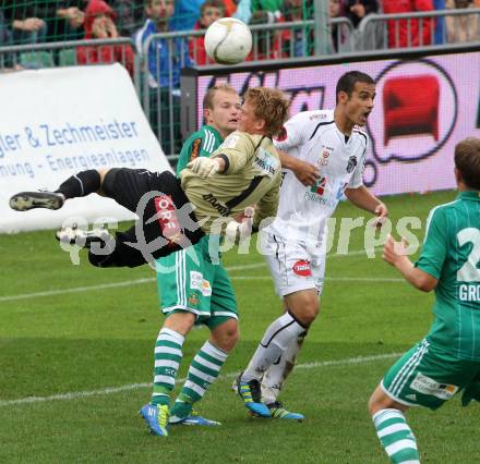 Fussball. Bundesliga. RZ Pellets WAC gegen Rapid Wien. Christian Dobnik, Nenad Jovanovic, (WAC), Mario Sonnleitner  (Rapid). Wolfsberg, 26.8.2012.
Foto: Kuess

---
pressefotos, pressefotografie, kuess, qs, qspictures, sport, bild, bilder, bilddatenbank