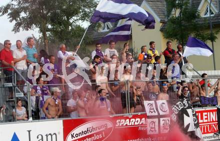 Fussball Regionalliga. VSV gegen SK Austria Klagenfurt. Fans (Austria Klagenfurt). Villach, 24.8.2012.
Foto: Kuess
---
pressefotos, pressefotografie, kuess, qs, qspictures, sport, bild, bilder, bilddatenbank