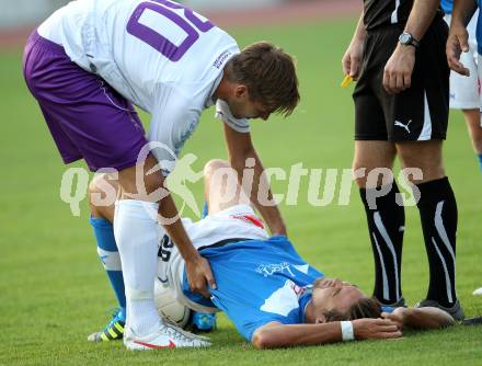 Fussball Regionalliga. VSV gegen SK Austria Klagenfurt. Michael Kirisits,  (VSV). Boris Huettenbrenner (Austria Klagenfurt). Villach, 24.8.2012.
Foto: Kuess
---
pressefotos, pressefotografie, kuess, qs, qspictures, sport, bild, bilder, bilddatenbank