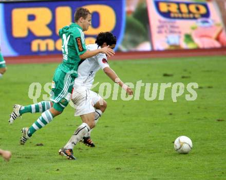 Fussball. Bundesliga. RZ Pellets WAC gegen Rapid Wien. Michele Polverino,  (WAC), Louis Schaub (Rapid). Wolfsberg, 26.8.2012.
Foto: Kuess

---
pressefotos, pressefotografie, kuess, qs, qspictures, sport, bild, bilder, bilddatenbank