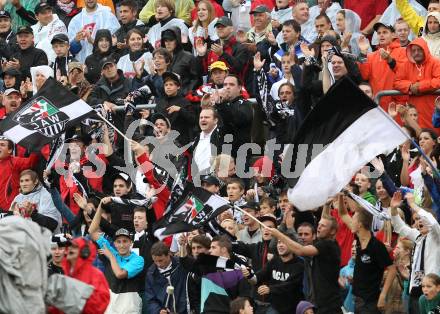 Fussball. Bundesliga. RZ Pellets WAC gegen Rapid Wien.  Fans WAC. Wolfsberg, 26.8.2012.
Foto: Kuess

---
pressefotos, pressefotografie, kuess, qs, qspictures, sport, bild, bilder, bilddatenbank