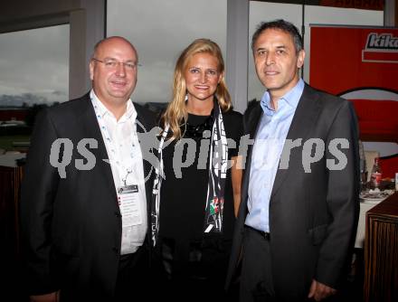 Fussball. Bundesliga. RZ Pellets WAC gegen Rapid Wien. Hans Rinner, Waltraud Riegler, Marcel Koller. Wolfsberg, 26.8.2012.
Foto: Kuess

---
pressefotos, pressefotografie, kuess, qs, qspictures, sport, bild, bilder, bilddatenbank