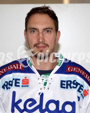 EBEL Eishockey Bundesliga. VSV. Mannschaftsfototermin. Portrait. Justin Taylor. Villach, 28.8.2012.
Foto: Kuess
---
pressefotos, pressefotografie, kuess, qs, qspictures, sport, bild, bilder, bilddatenbank