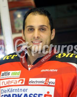 EBEL Eishockey Bundesliga. KAC. Mannschaftsfototermin. Portrait. Chiodo Andy. Klagenfurt, 28.8.2012.
Foto: Kuess
---
pressefotos, pressefotografie, kuess, qs, qspictures, sport, bild, bilder, bilddatenbank