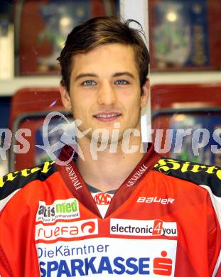 EBEL Eishockey Bundesliga. KAC. Mannschaftsfototermin. Portrait. Herburger Raphael. Klagenfurt, 28.8.2012.
Foto: Kuess
---
pressefotos, pressefotografie, kuess, qs, qspictures, sport, bild, bilder, bilddatenbank