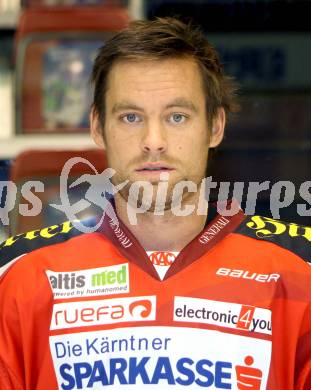 EBEL Eishockey Bundesliga. KAC. Mannschaftsfototermin. Portrait. Lammers John. Klagenfurt, 28.8.2012.
Foto: Kuess
---
pressefotos, pressefotografie, kuess, qs, qspictures, sport, bild, bilder, bilddatenbank