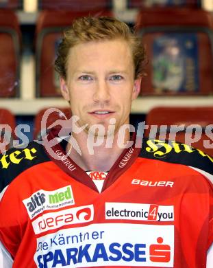 EBEL Eishockey Bundesliga. KAC. Mannschaftsfototermin. Portrait. Lundmark Jamie. Klagenfurt, 28.8.2012.
Foto: Kuess
---
pressefotos, pressefotografie, kuess, qs, qspictures, sport, bild, bilder, bilddatenbank