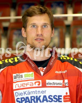 EBEL Eishockey Bundesliga. KAC. Mannschaftsfototermin. Portrait. Hager Gregor. Klagenfurt, 28.8.2012.
Foto: Kuess
---
pressefotos, pressefotografie, kuess, qs, qspictures, sport, bild, bilder, bilddatenbank