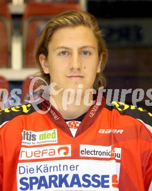 EBEL Eishockey Bundesliga. KAC. Mannschaftsfototermin. Portrait. Isopp Maximilian. Klagenfurt, 28.8.2012.
Foto: Kuess
---
pressefotos, pressefotografie, kuess, qs, qspictures, sport, bild, bilder, bilddatenbank