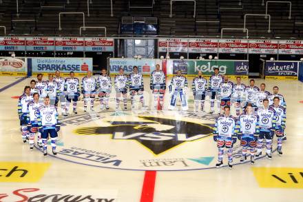 EBEL Eishockey Bundesliga. VSV. Mannschaftsfototermin. Villach, 28.8.2012.
Foto: Kuess
---
pressefotos, pressefotografie, kuess, qs, qspictures, sport, bild, bilder, bilddatenbank