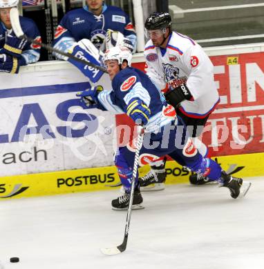 EBEL. Testspiel. EC VSV gegen Thomas Sabo Ice Tigers. Derek Ryan, (VSV), Marco Nowak  (Ice Tigers). Villach, am 30.8.2012.
Foto: Kuess 


---
pressefotos, pressefotografie, kuess, qs, qspictures, sport, bild, bilder, bilddatenbank