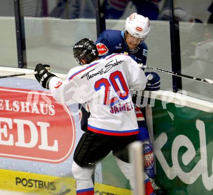 EBEL. Testspiel. EC VSV gegen Thomas Sabo Ice Tigers. Stefan Bacher,  (VSV), Connor James (Ice Tigers). Villach, am 30.8.2012.
Foto: Kuess 


---
pressefotos, pressefotografie, kuess, qs, qspictures, sport, bild, bilder, bilddatenbank