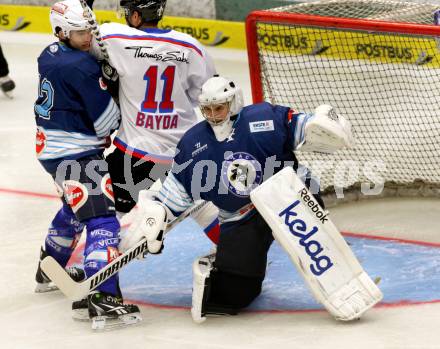 EBEL. Testspiel. EC VSV gegen Thomas Sabo Ice Tigers. Kevin Steiner, Jean Philippe Lamourex, (VSV), Ryan Bayda  (Ice Tigers). Villach, am 30.8.2012.
Foto: Kuess 


---
pressefotos, pressefotografie, kuess, qs, qspictures, sport, bild, bilder, bilddatenbank