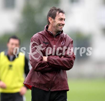 Fussball. Training. SK Austria Klagenfurt. Trainer Bruno Friesenbichler. Klagenfurt, 31.8.2012.
Foto: kuess
---
pressefotos, pressefotografie, kuess, qs, qspictures, sport, bild, bilder, bilddatenbank