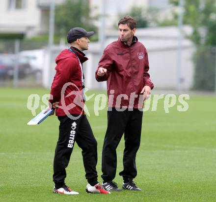 Fussball. Training. SK Austria Klagenfurt. Trainer Bruno Friesenbichler, Co-Trainer Guenther Gorenzel. Klagenfurt, 31.8.2012.
Foto: kuess
---
pressefotos, pressefotografie, kuess, qs, qspictures, sport, bild, bilder, bilddatenbank