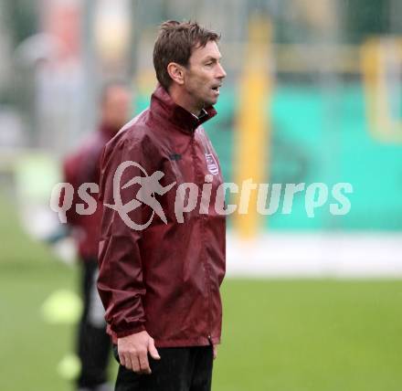 Fussball. Training. SK Austria Klagenfurt. Trainer Bruno Friesenbichler. Klagenfurt, 31.8.2012.
Foto: kuess
---
pressefotos, pressefotografie, kuess, qs, qspictures, sport, bild, bilder, bilddatenbank