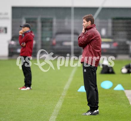 Fussball. Training. SK Austria Klagenfurt. Trainer Bruno Friesenbichler. Klagenfurt, 31.8.2012.
Foto: kuess
---
pressefotos, pressefotografie, kuess, qs, qspictures, sport, bild, bilder, bilddatenbank