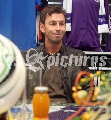 Fussball. Pressekonferenz SK Austria Klagenfurt. Trainer Bruno Friesenbichler.
Klagenfurt, 31.8.2012.
Foto: kuess
---
pressefotos, pressefotografie, kuess, qs, qspictures, sport, bild, bilder, bilddatenbank