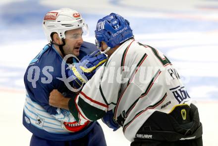 EBEL. Testspiel. EC VSV gegen Augsburg Panthers. Rauferei, Schlaegerei, Scott Hotham (VSV). Villach, am 31.8.2012.
Foto: Kuess 


---
pressefotos, pressefotografie, kuess, qs, qspictures, sport, bild, bilder, bilddatenbank