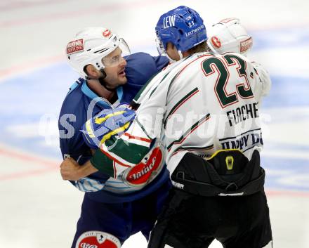 EBEL. Testspiel. EC VSV gegen Augsburg Panthers. Rauferei, Schlaegerei, Scott Hotham (VSV). Villach, am 31.8.2012.
Foto: Kuess 


---
pressefotos, pressefotografie, kuess, qs, qspictures, sport, bild, bilder, bilddatenbank