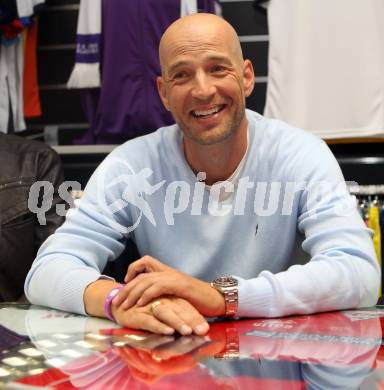 Fussball. Pressekonferenz SK Austria Klagenfurt. Co-Trainer Guenther Gorenzel. Klagenfurt, 31.8.2012.
Foto: kuess
---
pressefotos, pressefotografie, kuess, qs, qspictures, sport, bild, bilder, bilddatenbank