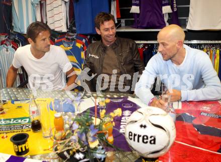 Fussball. Pressekonferenz SK Austria Klagenfurt. Heimo Vorderegger, Trainer Bruno Friesenbichler, Co-Trainer Guenther Gorenzel. Klagenfurt, 31.8.2012.
Foto: kuess
---
pressefotos, pressefotografie, kuess, qs, qspictures, sport, bild, bilder, bilddatenbank