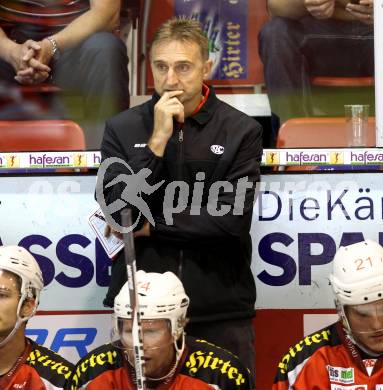 Eishockey Testspiel. KAC gegen HC Lugano. Trainer Christian Weber (KAC). Klagenfurt, 30.8.2012
Foto: Kuess 

---
pressefotos, pressefotografie, kuess, qs, qspictures, sport, bild, bilder, bilddatenbank