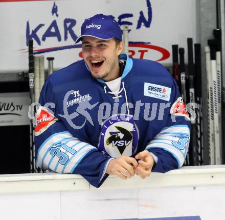 EBEL. Testspiel. EC VSV gegen Augsburg Panthers. Thomas Hoeneckl (VSV). Villach, am 31.8.2012.
Foto: Kuess 


---
pressefotos, pressefotografie, kuess, qs, qspictures, sport, bild, bilder, bilddatenbank