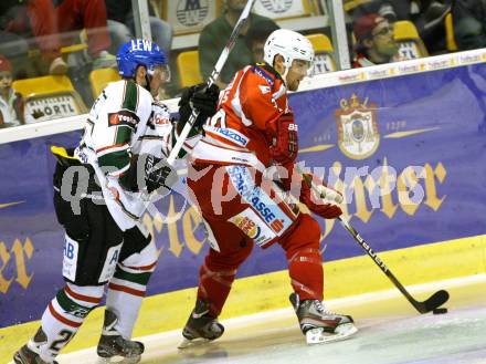 EBEL. Testspiel. EC KAC gegen Augsburg Panthers. John Lammers,   (KAC),  Patrick Seifert (Augsburg). Klagenfurt, am 1.9.2012.
Foto: Kuess 


---
pressefotos, pressefotografie, kuess, qs, qspictures, sport, bild, bilder, bilddatenbank