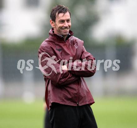 Fussball. Training. SK Austria Klagenfurt. Trainer Bruno Friesenbichler. Klagenfurt, 31.8.2012.
Foto: kuess
---
pressefotos, pressefotografie, kuess, qs, qspictures, sport, bild, bilder, bilddatenbank