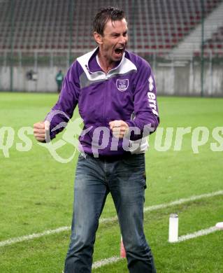 Fussball Regionalliga. SK Austria Klagenfurt gegen GAK. Jubel Trainer Bruno Friesenbichler (Klagenfurt). Klagenfurt, 1.9.2012.
Foto: kuess
---
pressefotos, pressefotografie, kuess, qs, qspictures, sport, bild, bilder, bilddatenbank