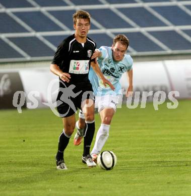 Fussball. Kaerntner Liga. St. Veit/Glan gegen WAC Amateure. Krassnitzer Daniel (St. Veit), Ritscher Maximilian (WAC). St. Veit, 7.9.2012.
Foto: Kuess
---
pressefotos, pressefotografie, kuess, qs, qspictures, sport, bild, bilder, bilddatenbank