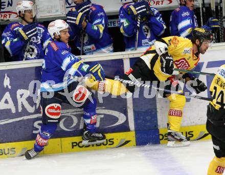 EBEL. Eishockey Bundesligal. EC VSV gegen UPC Vienna Capitals. Marius Goehringer, (VSV), Michael Schiechl (Caps). Villach, am 14.9.2012.
Foto: Kuess 


---
pressefotos, pressefotografie, kuess, qs, qspictures, sport, bild, bilder, bilddatenbank