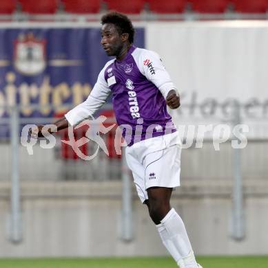 Fussball Regionalliga. SK Austria Klagenfurt gegen Pasching. Christian Makanda Mpaka (Klagenfurt). Klagenfurt, 15.9.2012. 
Foto: Kuess

---
pressefotos, pressefotografie, kuess, qs, qspictures, sport, bild, bilder, bilddatenbank