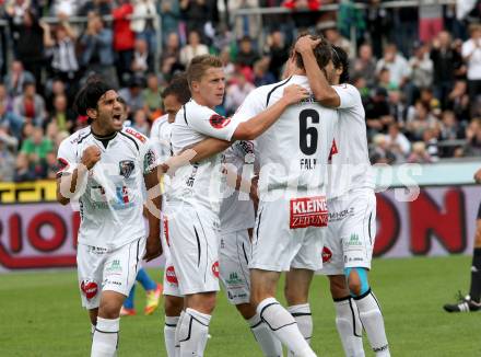 Fussball. Bundesliga. RZ Pellets WAC gegen SC Wiener Neustadt. Torjubel (WAC). Wolfsberg, 15.9.2012.
Foto: Kuess

---
pressefotos, pressefotografie, kuess, qs, qspictures, sport, bild, bilder, bilddatenbank