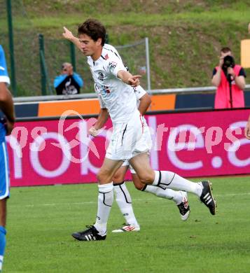 Fussball. Bundesliga. RZ Pellets WAC gegen SC Wiener Neustadt. Torjubel Christian Falk (WAC). Wolfsberg, 15.9.2012.
Foto: Kuess

---
pressefotos, pressefotografie, kuess, qs, qspictures, sport, bild, bilder, bilddatenbank