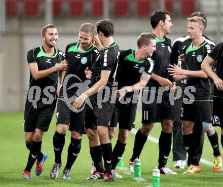 Fussball Regionalliga. SK Austria Klagenfurt gegen Pasching. Jubel Pasching. Klagenfurt, 15.9.2012. 
Foto: Kuess

---
pressefotos, pressefotografie, kuess, qs, qspictures, sport, bild, bilder, bilddatenbank