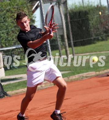 Drei Regionen Jugendspiele. Tennis. Adrian Kucher. Klagenfurt, am 15.9.2012. 
Foto: Kuess
---
pressefotos, pressefotografie, kuess, qs, qspictures, sport, bild, bilder, bilddatenbank