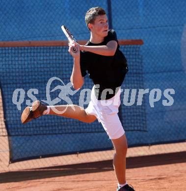 Drei Regionen Jugendspiele. Tennis. Adrian Kucher. Klagenfurt, am 15.9.2012. 
Foto: Kuess
---
pressefotos, pressefotografie, kuess, qs, qspictures, sport, bild, bilder, bilddatenbank