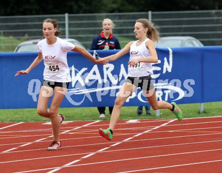 Drei Regionen Jugendspiele. 4 X 100 Meter Maedchen. Klagenfurt, am 14.9.2012. Klagenfurt, am 14.9.2012.
Foto: Kuess
---
pressefotos, pressefotografie, kuess, qs, qspictures, sport, bild, bilder, bilddatenbank