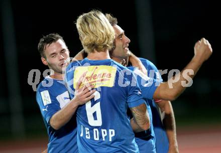 Fussball Regionalliga. VSV gegen SV Wallern. Torjubel VSV. Villach, 20.8.2012.
Foto: Kuess
---
pressefotos, pressefotografie, kuess, qs, qspictures, sport, bild, bilder, bilddatenbank