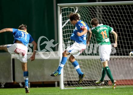 Fussball Regionalliga. VSV gegen SV Wallern. Marco Reich, Michael Kirisits, (VSV), Horst Haidacher (Wallern). Villach, 20.8.2012.
Foto: Kuess
---
pressefotos, pressefotografie, kuess, qs, qspictures, sport, bild, bilder, bilddatenbank