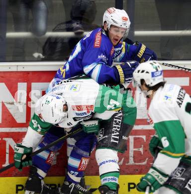 EBEL. Eishockey Bundesligal. EC VSV gegen HDD TELEMACH Olimpija Ljubljana. John HUghes, (VSV), FERGUSON Simon (Laibach).. Villach, am 21.9.2012.
Foto: Kuess 


---
pressefotos, pressefotografie, kuess, qs, qspictures, sport, bild, bilder, bilddatenbank