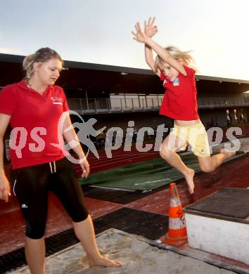 Leichtathletikanlage. Leopold Wagner Arena. Klagenfurt, 11.9.2012.
Foto: Kuess
---
pressefotos, pressefotografie, kuess, qs, qspictures, sport, bild, bilder, bilddatenbank